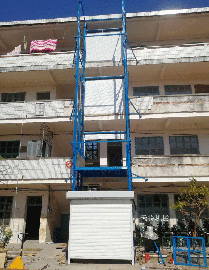 河南室外升降货梯